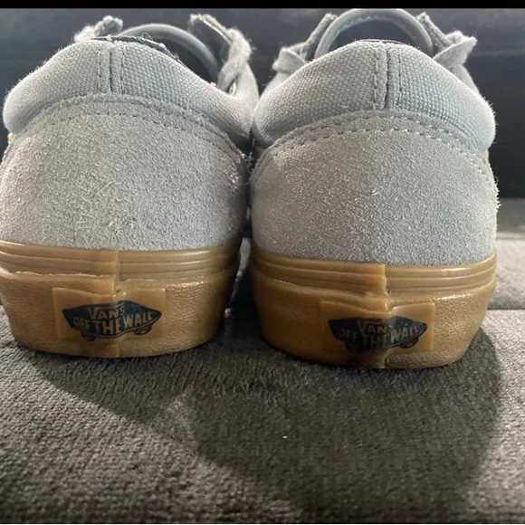 Gray and brown vans - Picture 7 of 9